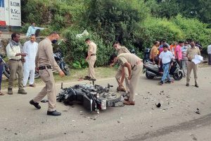  पुलिस ने घटनास्थल के तमाम सबूतों और साक्ष्यों को जुटाकर आगे की कार्रवाई शुरू कर दी है