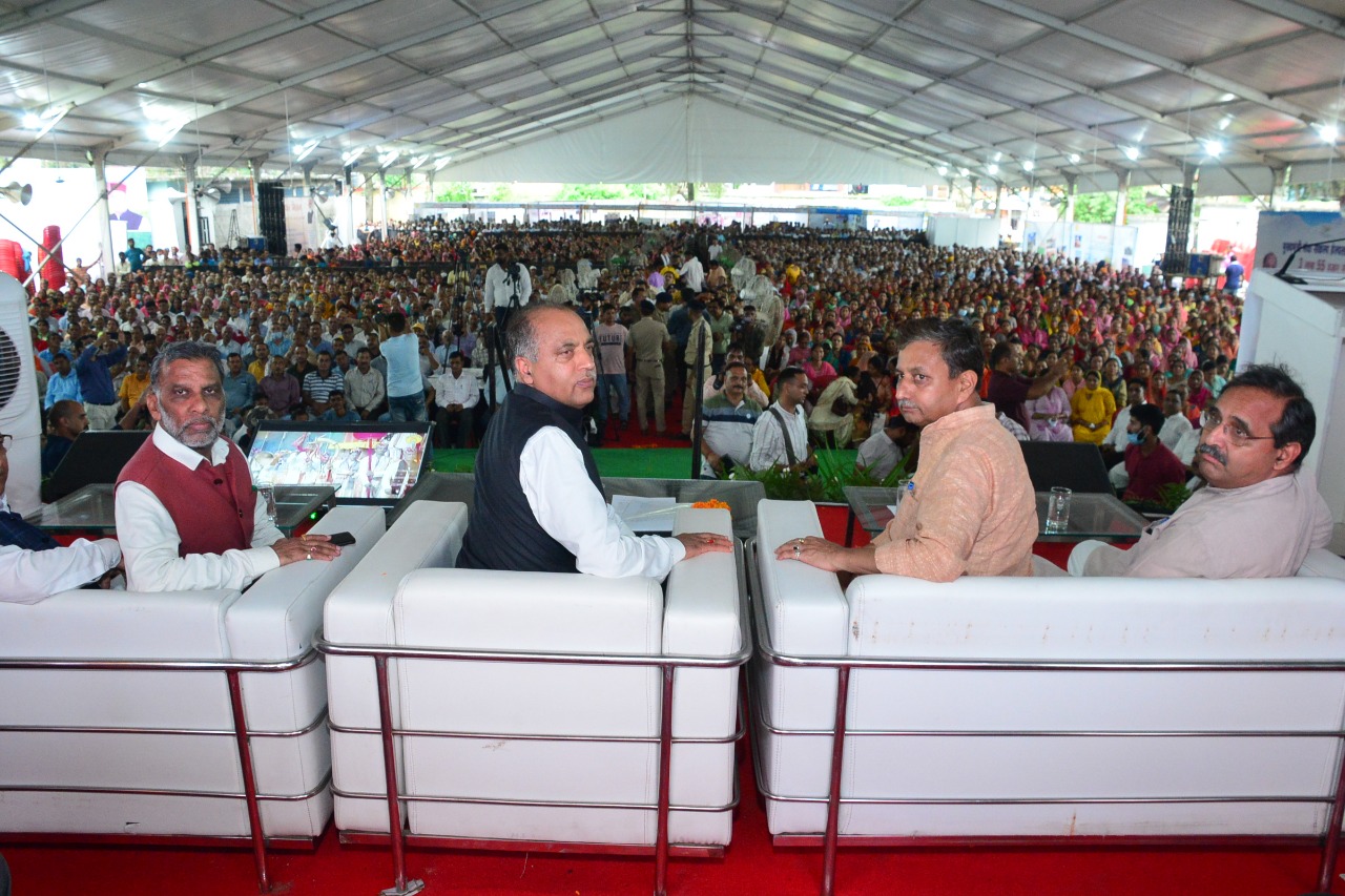 मुख्यमंत्री ने घुमारवीं में प्रगतिशील हिमाचल स्थापना के 75 वर्ष समारोह की अध्यक्षता की