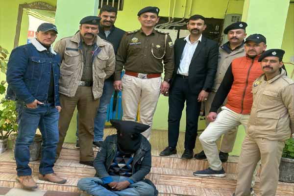 Solan News ; माजिद अली हत्याकांड की गुत्थी को सोलन पुलिस ने सुलझा, पैसों के लिए दुकान में काम करने वाले नौकर ने की हत्या