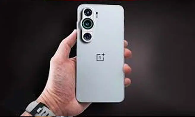 OnePlus 13 Smartphone इन जबरदस्त फीचर्स के साथ इस दिन होगा लॉन्च!